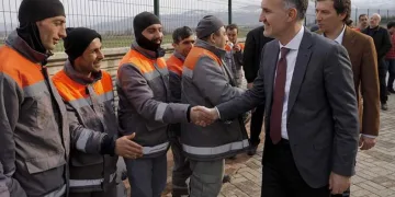 Geri dönüşüm hamlesiyle binlerce ağaç kurtarıldı