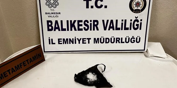 Balıkesir’de operasyonda 3 şüpheli yakalandı