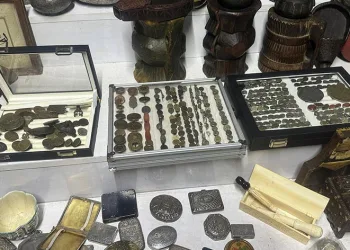 Ev ev değil, tarihi eser müzesi