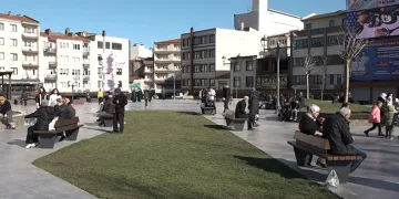 Balıkesir’e kar beklenirken bahar geldi