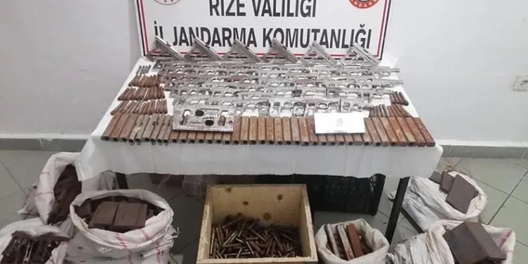 Rize’de jandarma ekipleri suçlulara geçit vermiyor