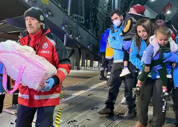 85 hasta ve yaralı Türkiye’ye getirildi