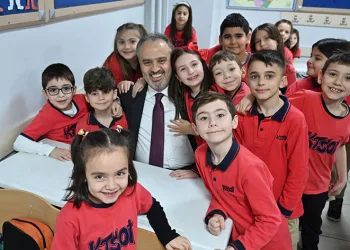 795 bin öğrencinin karne sevinci