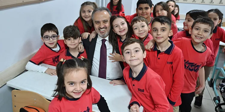 795 bin öğrencinin karne sevinci