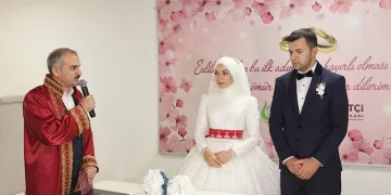 Çayırova’da bin 558 çift dünyaevine girdi