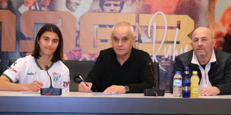Bursaspor’da imzalar atıldı