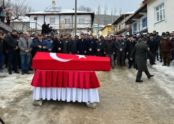 Kıbrıs gazisi son yolculuğuna uğurlandı