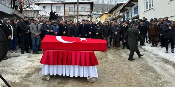 Kıbrıs gazisi son yolculuğuna uğurlandı