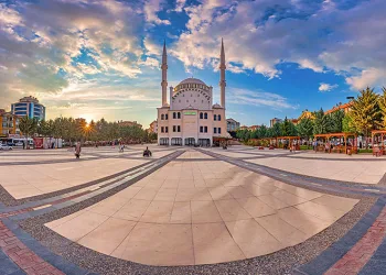 Nefes aldıran meydanlar Pursaklar’da