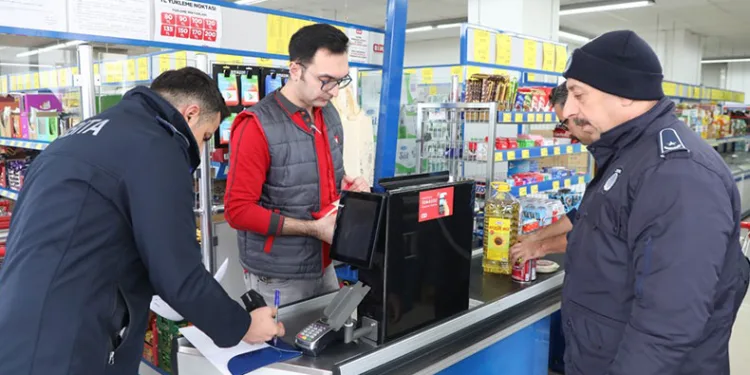 Sivas’ta etiket fiyatıyla kasa fiyatı arasında farklılık olan marketlere ceza