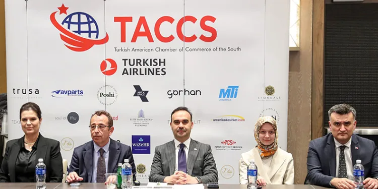 “Uzay İstasyonu’na bilimsel deneyler yapmak üzere yolcu edeceğiz“