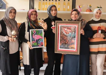 Kadınlar güçlerini birleştirdi, üretime geçti