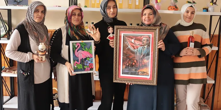 Kadınlar güçlerini birleştirdi, üretime geçti