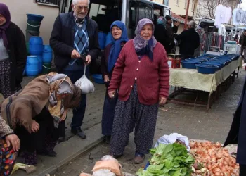 Kaymakam Erdem’den pazarcı esnafına ziyaret