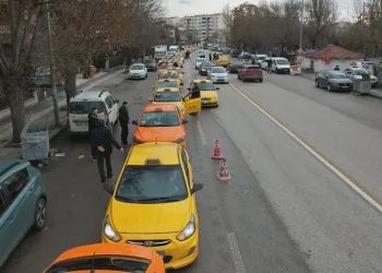 Ücret güncellemesi için kuyruk oluştu