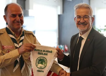 Başkan Erdem izcileri ağırladı