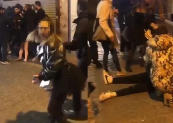 Beyoğlu’nda satırlı “kız arkadaşıma baktın” kavgası