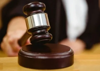 Yargıtay’dan ‘yanaktan öpme’ kararı