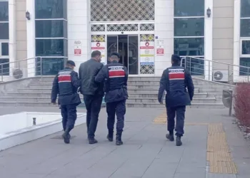 3 farklı suçtan aranan firari yakalandı