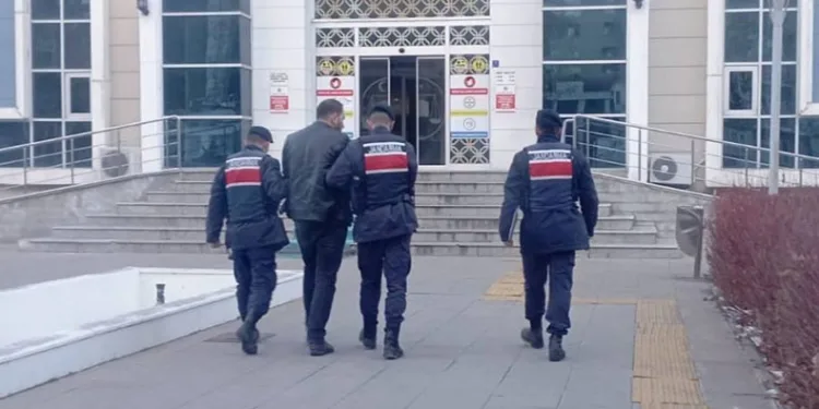 3 farklı suçtan aranan firari yakalandı