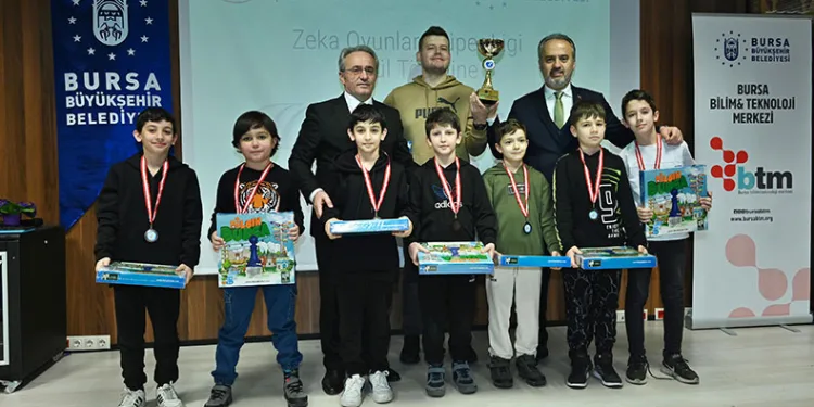 Zeka Oyunları Süper Ligi’ne coşkulu final