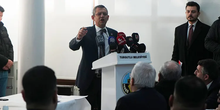 Özgür Özel’den emekli maaşı teklifi