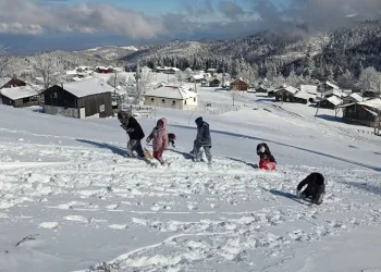 Karın keyfini çocuklar çıkardı
