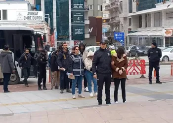 “Sürümden kazanıp, şüphe çekmediler”