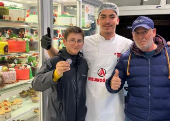 Pastasından altın çıktı