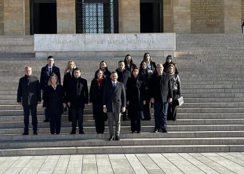KKTC Cumhuriyet Meclisi heyeti Anıtkabir ziyaret etti
