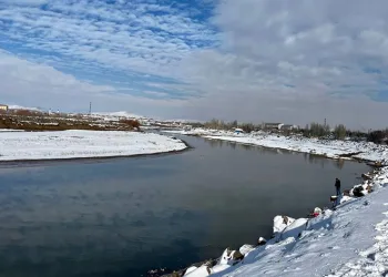 Kış manzarası göz kamaştırıyor