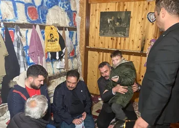 Kulübede yaşayan dede ve toruna duyarsız kalınmadı