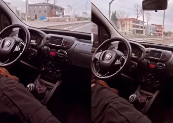 Direksiyonu ayaklarıyla kontrol etti