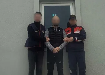 Jandarma bağ evi hırsızlarını kıskıvrak yakaladı