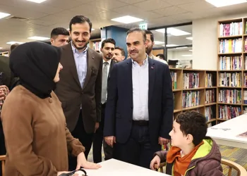 Bakan Kacır yeni yıla gençlerle girdi