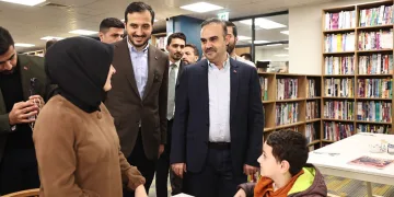 Bakan Kacır yeni yıla gençlerle girdi