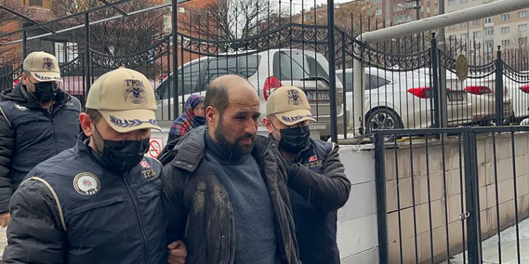 Kırmızı bültenle arana DEAŞ üyesi adliyede