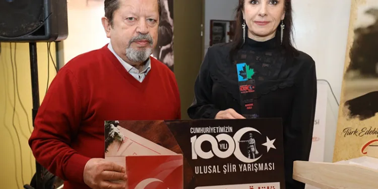 Nazım Hikmet şiirleriyle anıldı