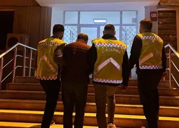 Hırsızlık suçundan aranan hükümlü yakalandı