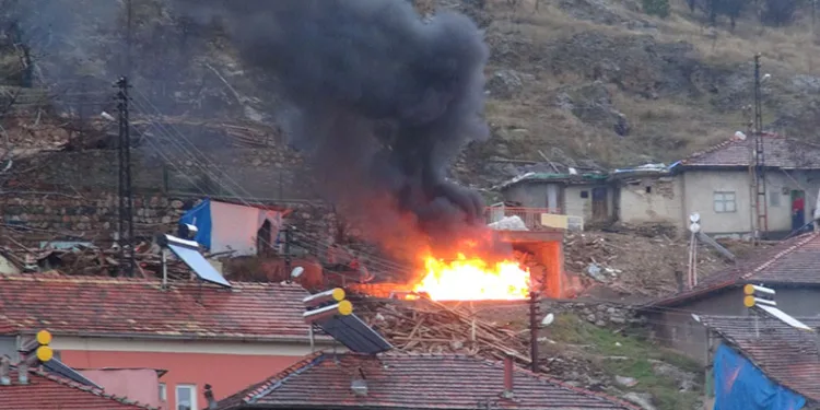 Malatya’daki çadır yangını korkuttu