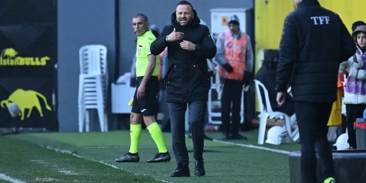 İstanbulspor Teknik Direktörü Osman Zeki Korkmaz: “Öncelikli hedefimiz bir oyun kültürü inşa etmek”