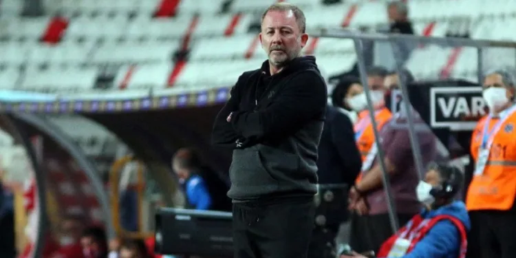 Antalyaspor, Sergen Yalçın ile anlaştı