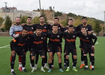 Manisa SAL’da liderler namağlup yoluna devam ediyor