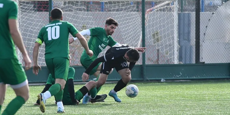 Argıncıkspor: 2 – Erciyes Esen Makina FK: 3