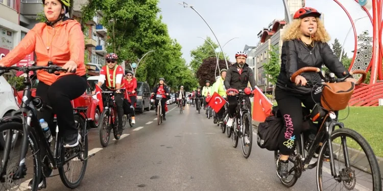 İzmitliler sporla buluşturuldu