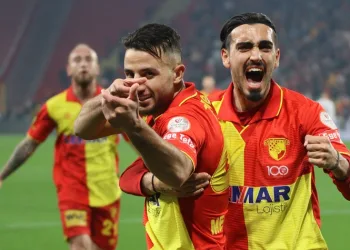 Göztepe, ikinci yarılarda açılıyor