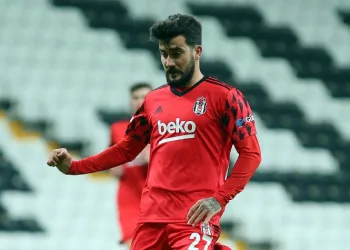 Menemen FK, Atakan Üner’i bitirdi