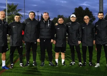 Sergen Yalçın, Antalyaspor’la ilk antrenmanına çıktı