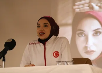 Milli Tekvandocu Kübra Dağlı, KBÜ’de öğrencilerle buluştu