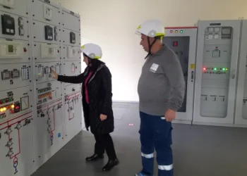 Pazaryeri Belediye Başkanı Zekiye Tekin, trafo merkezini inceledi